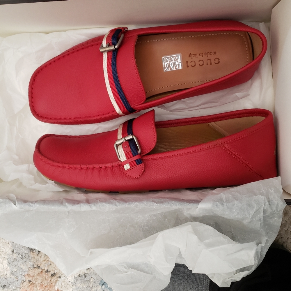 GUCCI CAUSUAL SHOES
